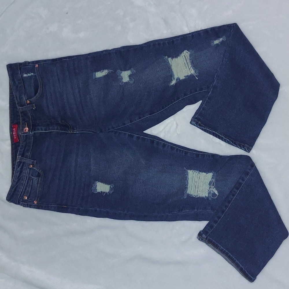 GUESS size 30 Distressed straight blue jean